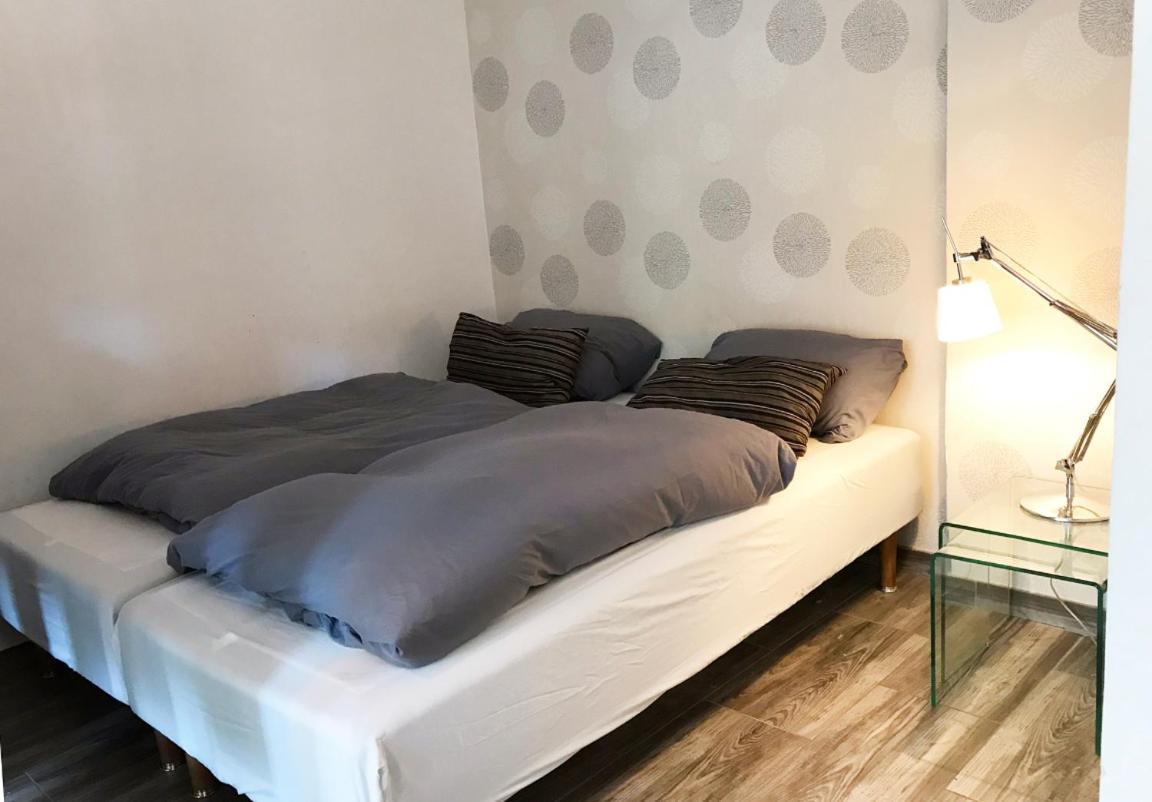 Designer Central Apartment With Terrace & Free Parking Berlijn Buitenkant foto